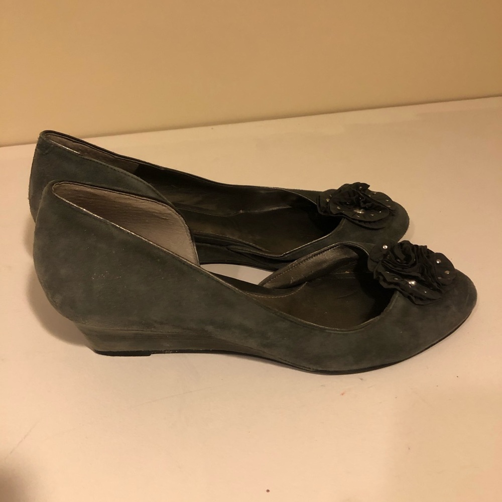 Gray Wedges - image 2